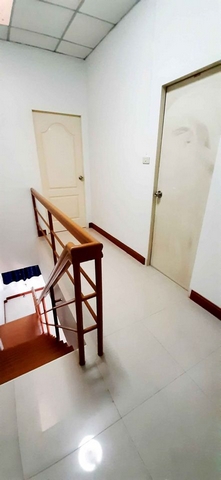 ขาย ทาวน์เฮาส์หมู่บ้านเพทายเพลส ลำลูกกาคลอง3 แบบ 2 ห้องนอน 2 ห้องน้ำ ขายพร้อมคนเช่า ใกล้ รพ.สินแพทย์ ใกล้รถไฟฟ้าคูคต