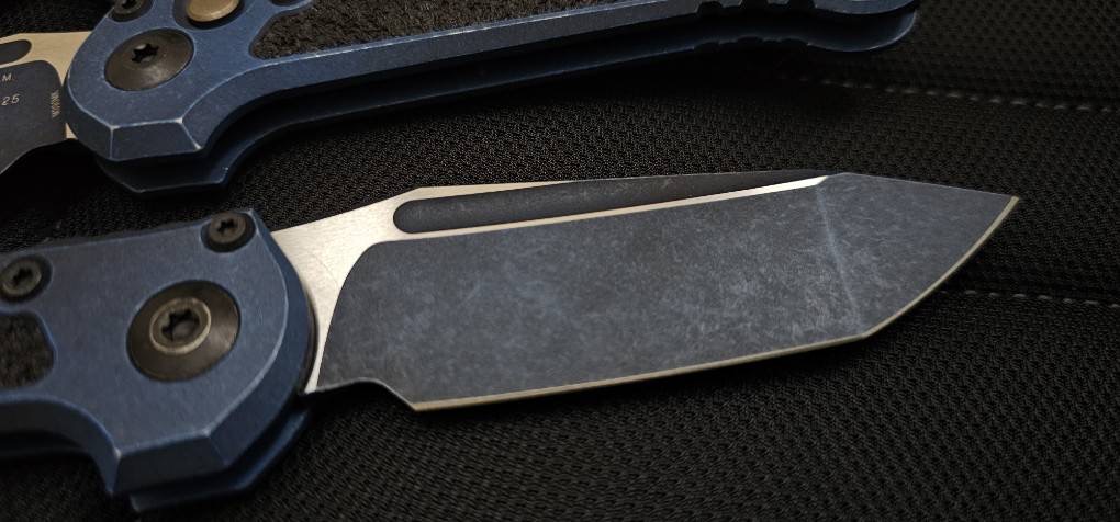 Microtech LUDT Gen III T/E Black Standard Weathered Blue