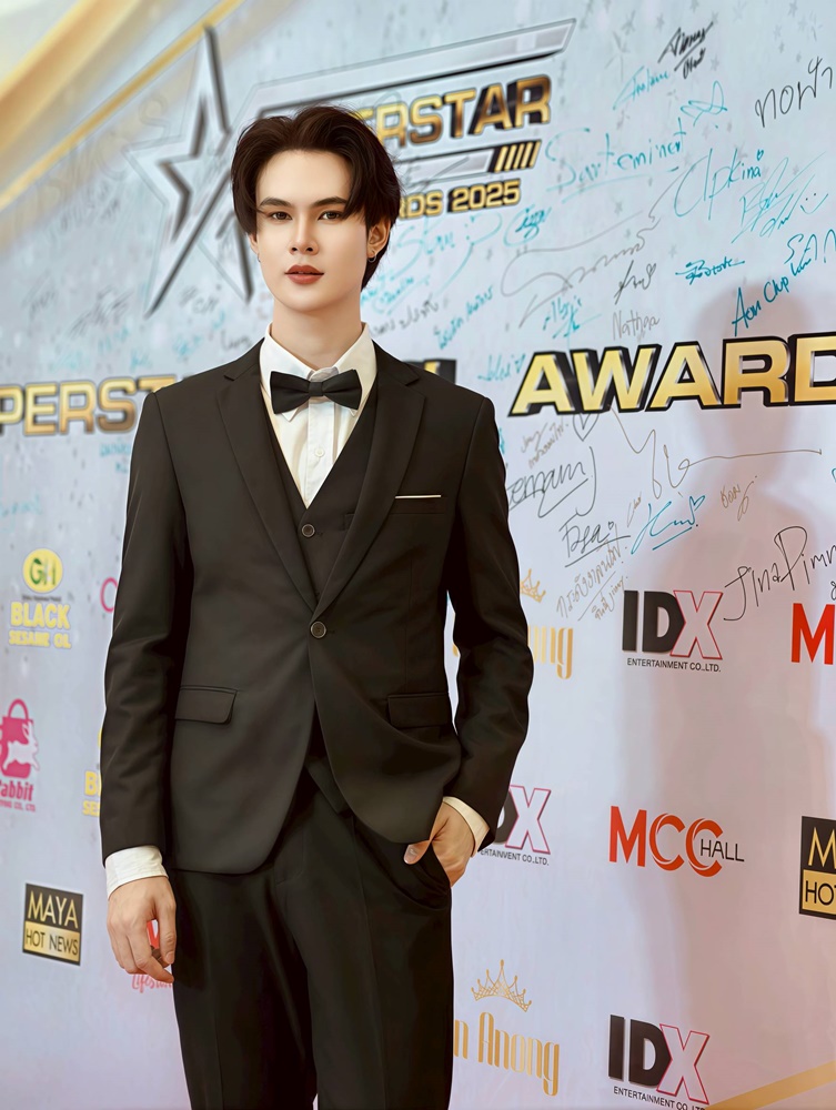 พร้อมเช่า ชุดสูทชาย สีดำ คลาสสิก รุ่นกระดุมเดียว (พร้อมเสื้อกั๊ก)