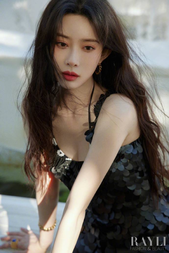 นิตยสาร Rayli เดือน 6/2023 เมิ่งจื่ออี้