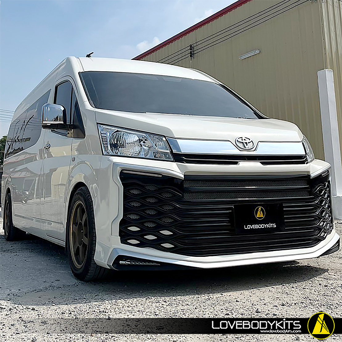 กันชนหน้า TAKAi : COMMUTER 2019-2024