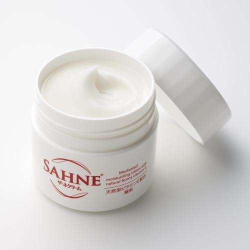 Eisai Sahne ครีมมอยเจอไรซ์เซอร์สารพัดประโยชน์ Moisturizing Cream ขนาด 48 กรัม