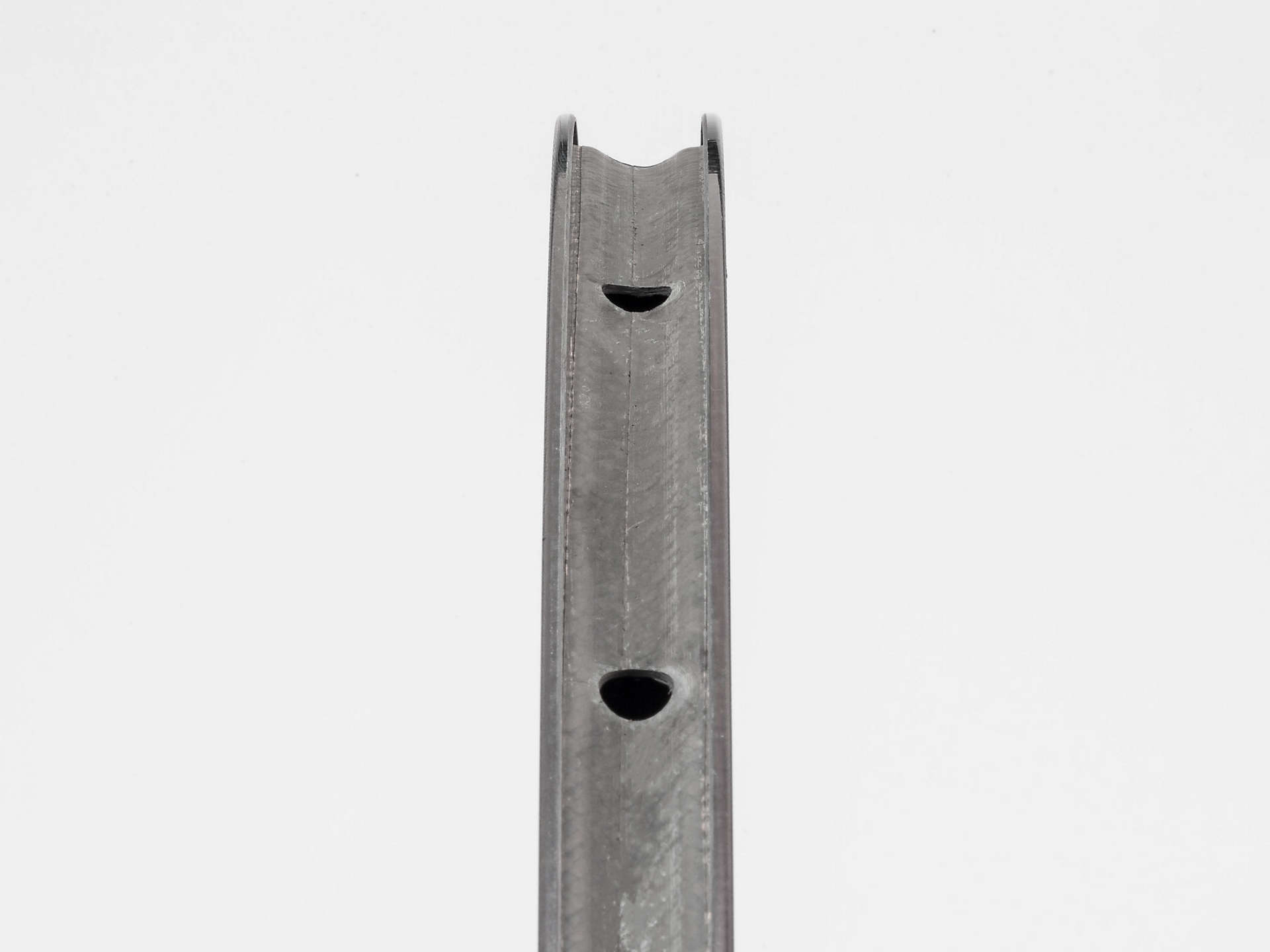 ชุดล้อคาร์บอน BONTRAGER AEOLUS XXX 2 TLR CLINCHER ขอบงัด, ขอบสูง 28มม