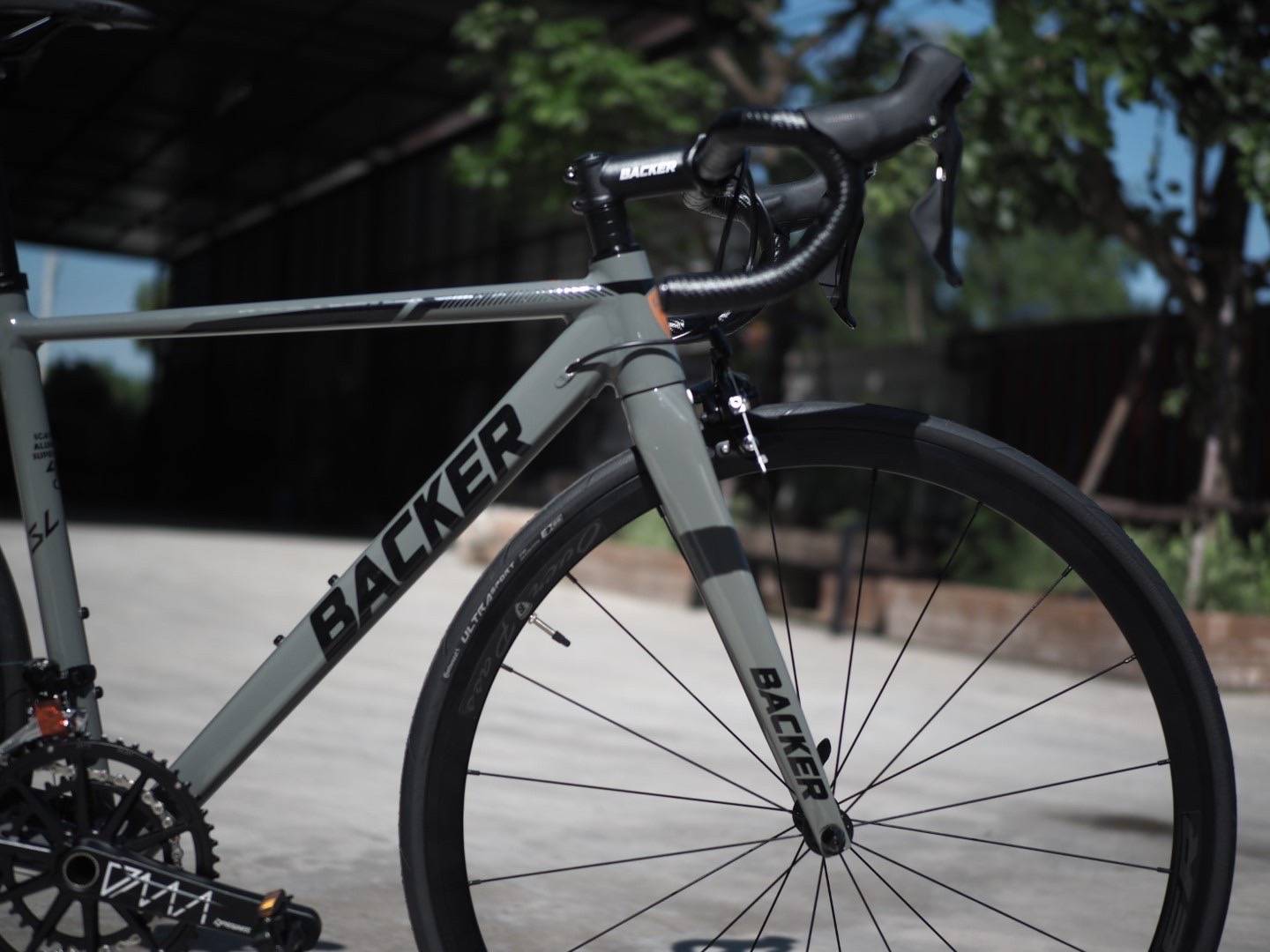 จักรยานเสือหมอบ Backer Over Pass เฟรมอลู เกียร์ Shimano 105 (Mix) New 2022‼️