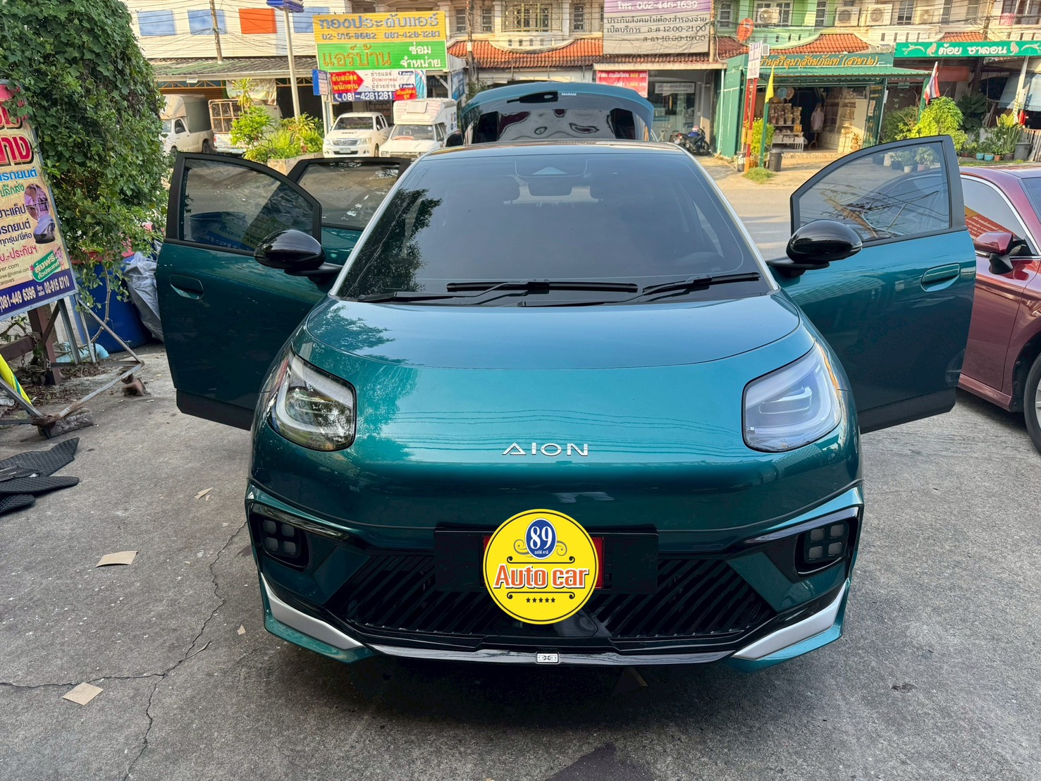 พรมรถยนต์ Aion UT พรมVVIP สีดำด้ายดำ 6 ชิ้น เต็มคัน