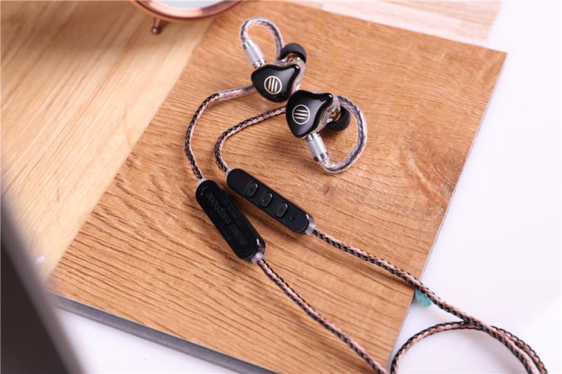 ขาย BGVP M1 สาย OCC พร้อมไมค์ รองรับบลูทูธ 4.2 AptXขั้ว MMCX