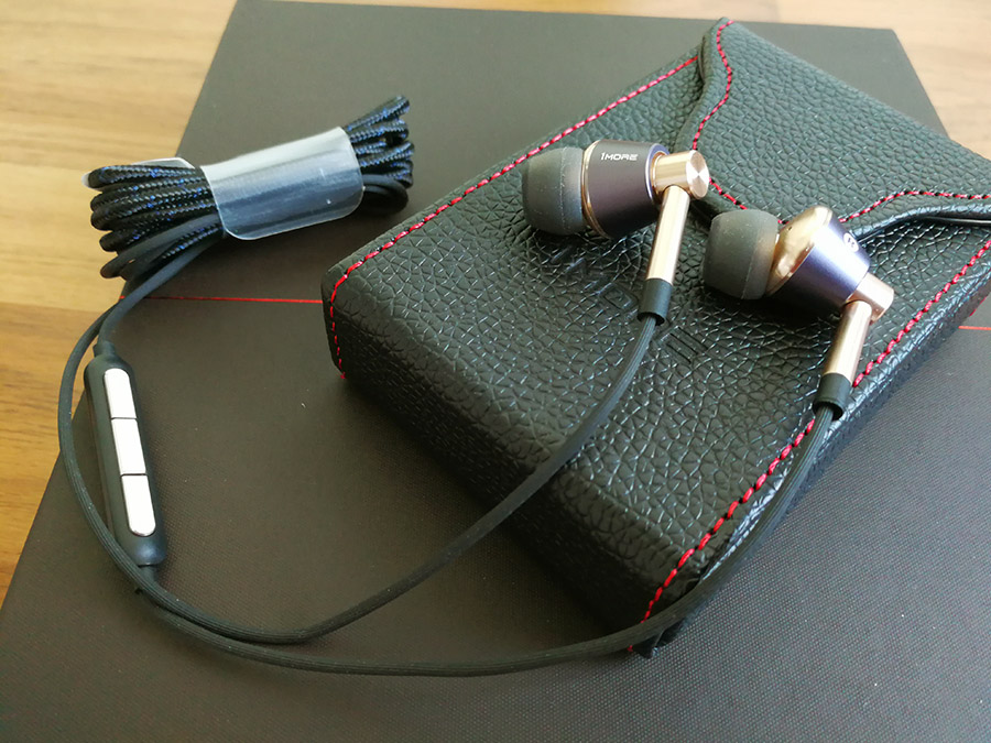 1More Triple Driver E1001 หูฟัง 3ไดรเวอร์ตัวท้อป 2Balanced Armatures และ 1dynamic บอดี้อลูมีเนียมหรูหรา มีไมค์