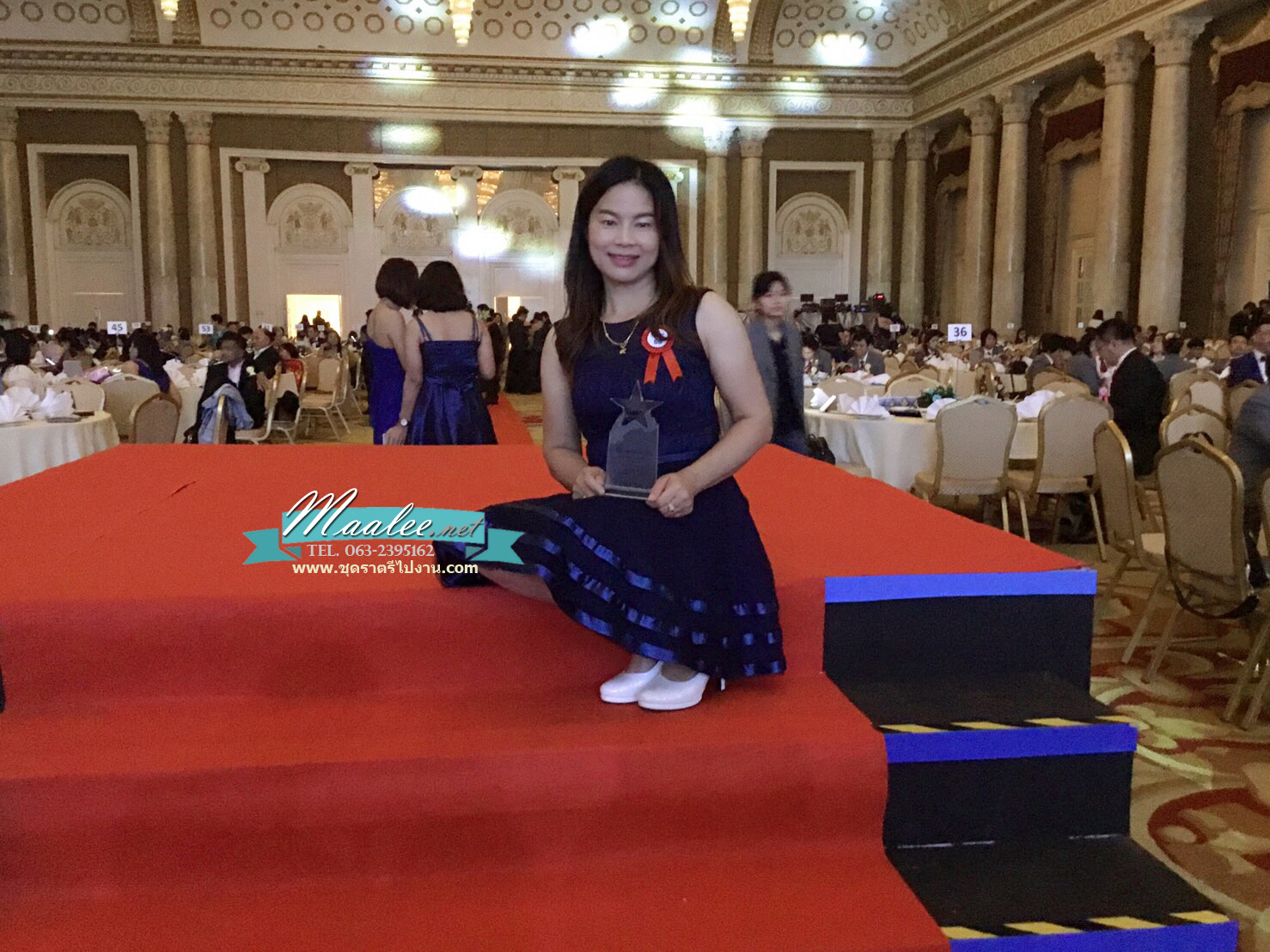 พร้อมเช่า ชุดราตรีแขนกุด หน้าสั้นหลังยาว สีกรมท่า แบบหน้าสั้น/หลังยาว สวยเก๋ กระโปรงตาข่าย (เชือกผูกหลัง)