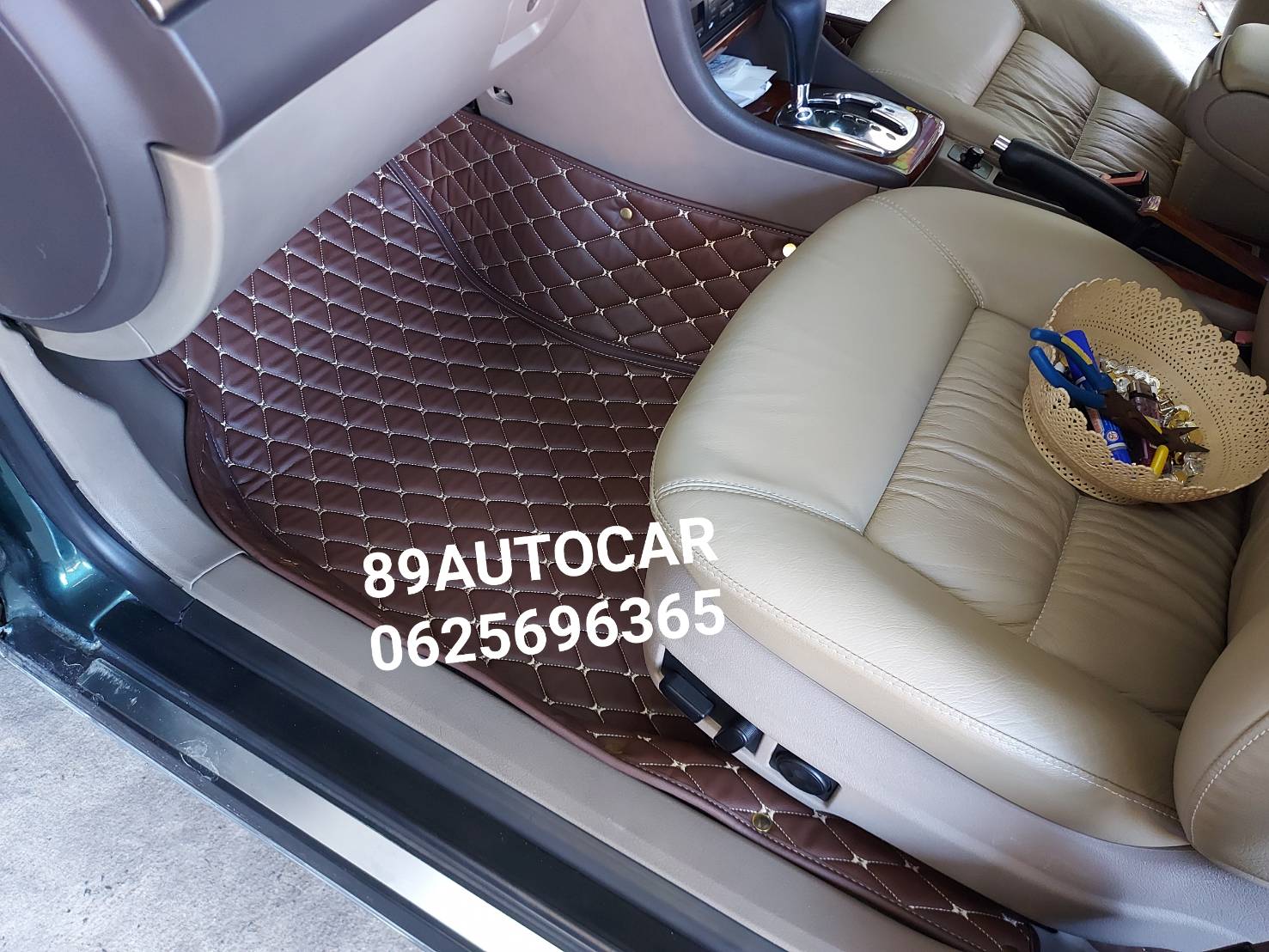 สั่งตัดพรมรถยนต์ Audi A6 C5 เข้ารูป