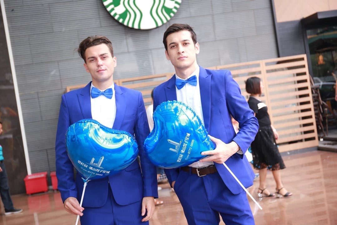 พร้อมเช่า ชุดสูทชาย สีน้ำเงิน กระดุมขาว (มีเสื้อกั๊ก)