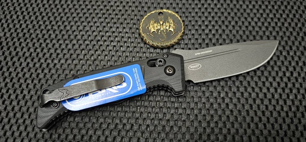 Benchmade Mini Auto Adamas AXIS Lock Knife Black G-10 (3.25" Gray)