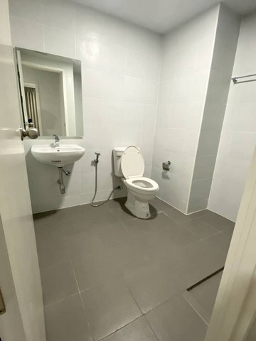 ให้เช่า เจ็น คอนโด รังสิต-คลอง 6 ห้อง 32 ตรม.ห้องใหม่ ตกแต่งครบ ใกล้ ม.ราชมงคลธัญบุรี