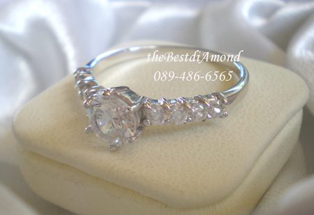 BR402RD+++แหวนชูผสมแหวนแถว+++สุดยอดความสวยค เรียบๆ แต่หรูหรา อยุ่ได้นานไม่มีout เหมือนจริงสุดๆๆเพชรแวววาวมาก ใส่แล้วขับให้นิ้วเรียวสุด ไม่ควรพลาดนะคะ