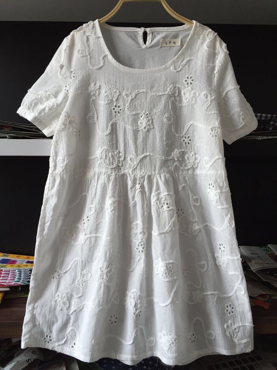 เสื้อผ้าฝ้ายนุ่มลายปักดอกไม้ LFK