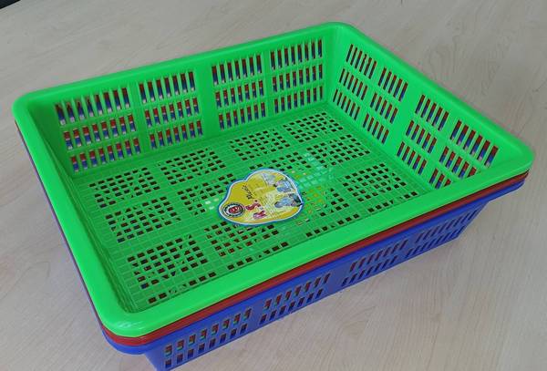 ตะแกรงเหลี่ยม 441 สีสวย / สีใส Ø ขนาด 31.5 x 40 x 9.5 cm.