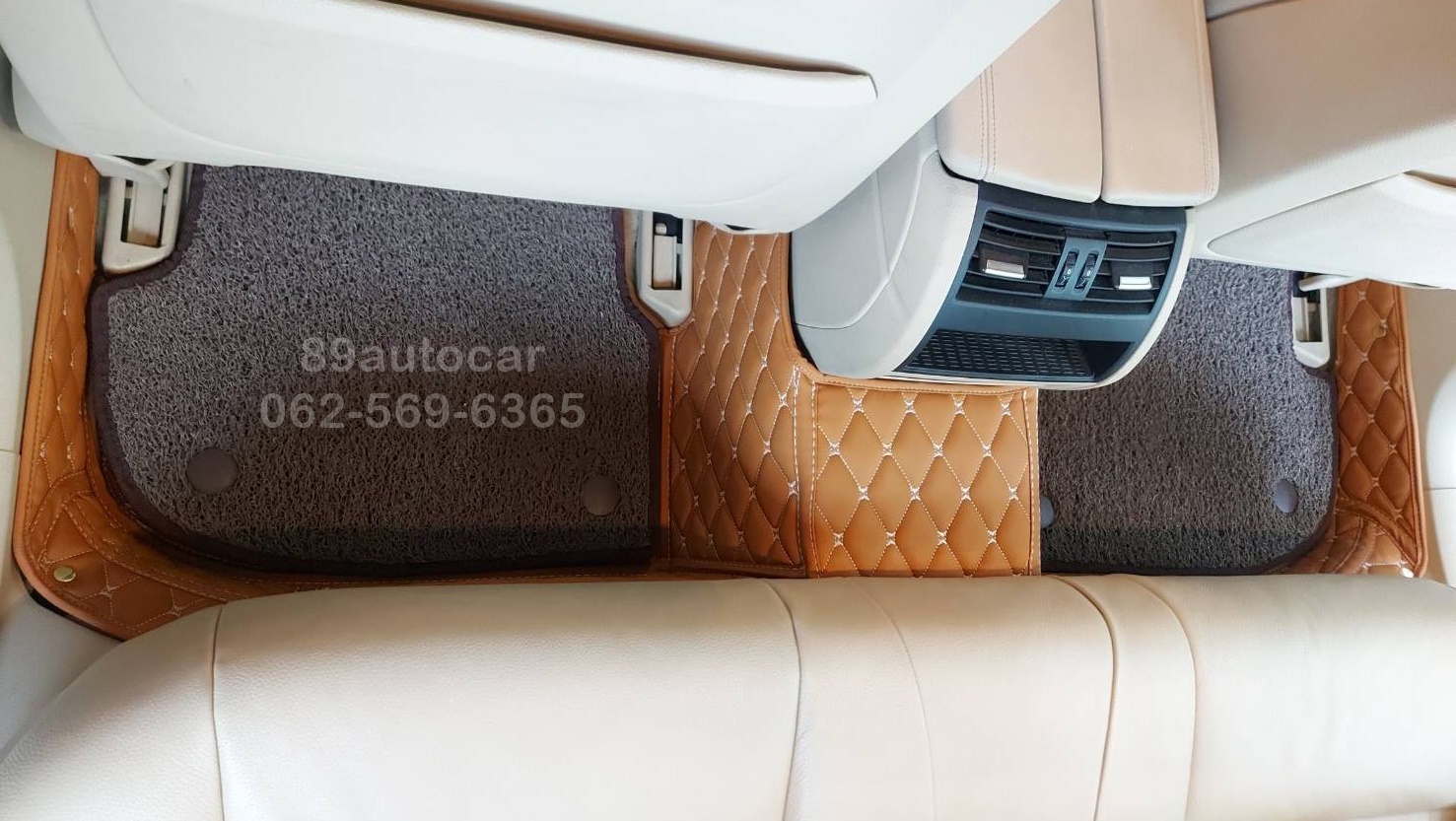 ขายพรมรถ BMW 520d F10 ปูพรม7D สีน้ำตาลเข้ม เสริมด้วยพรมดักฝุ่นสีน้ำตาล เข้ารูป