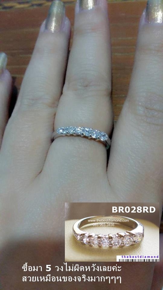 BR028+++แหวนแถวเพชรไล่ระดับ+++ งานมีดีไซน์เพชรไล่จากเม็ดเล็กไปใหญ่ ดูดี งานเรียบร้อย ใส่ได้นานไม่เบื่อ ใส่ติดนิ้วได้ทุกวันเลยนะคะ