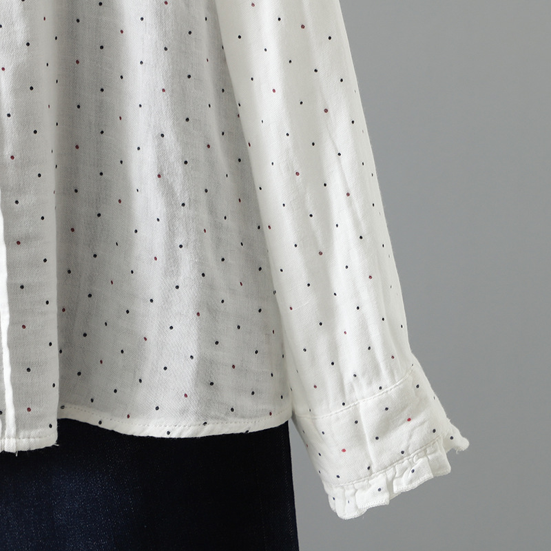 เสื้อผ้าสาลูลายจุดแต่งคอระบาย
