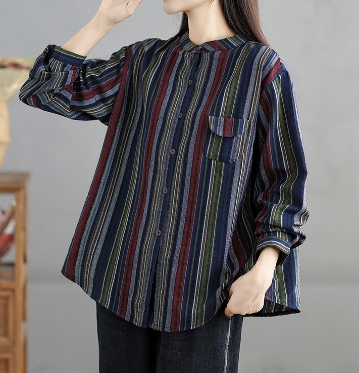 เสื้อผ้าฝ้ายลายทางแต่งกระเป๋า