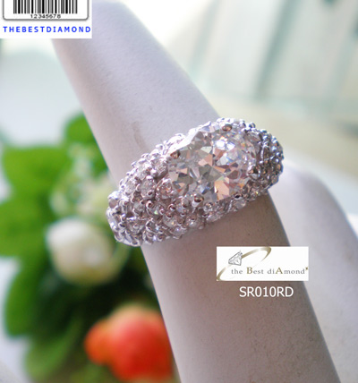 SR010RD แหวนเงินแท้ หรูหรา ดูไฮโซ ดูดีมากๆๆ เหมือนของจริงสุดๆๆ เพชรแวววาวระยิบระยับ เพชรตรงกลางเพชร CZ รูปไข่ 8*9 มม รับประกันความสวย