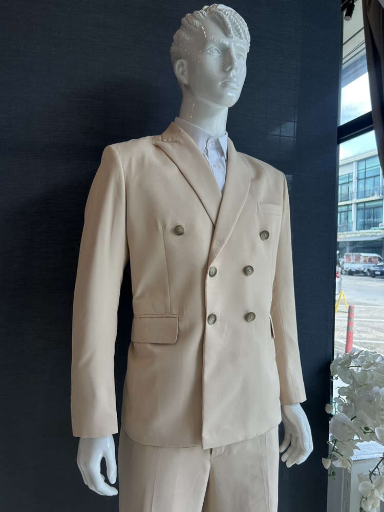 พร้อมเช่า ชุดสูทชาย สีแชมเปญ สูทตัด (ไม่มีเสื้อกั๊ก)