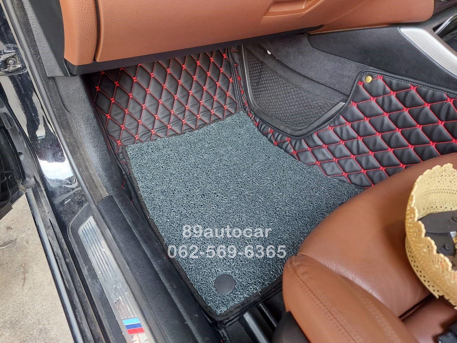 พรมรถยนต์ BMW 525d F10 2011 ปูพรม7D สีดำด้ายแดง + พรมดักฝุ่นสีเทาขอบดำ เต็มคัน