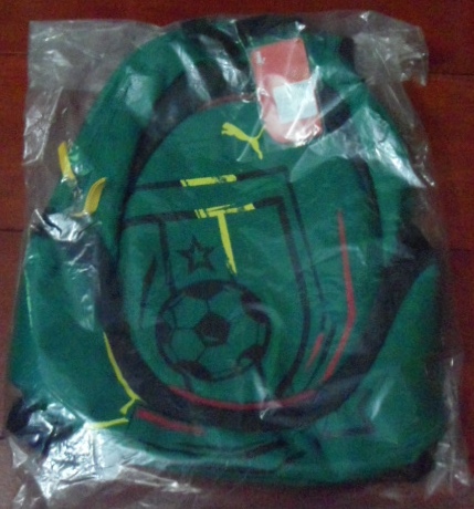 กระเป๋าแบ็คแพ็ค ฟุตบอล ทีมชาติแคเมอรูน - WORLD CUP 2010 ใหม่ / CAMEROON National Football Team Backpack - WORLD CUP 2010 NEW