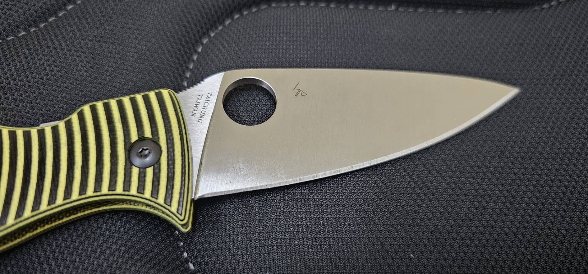 Spyderco Caribbean Compression Lock Knife Black/Yellow G-10 (Satin)