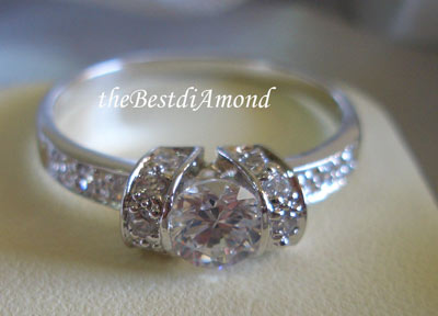 +++RL003RD+++แหวนวงนี้สวยมากๆๆๆ หรูหราพอสมควร แบบสวยมาก โมเดินส์สุดๆ รับรองไม่ผิดหวังแน่นอน แบบนี้เมืองนอกชอบมาก ขายดีมากๆๆ