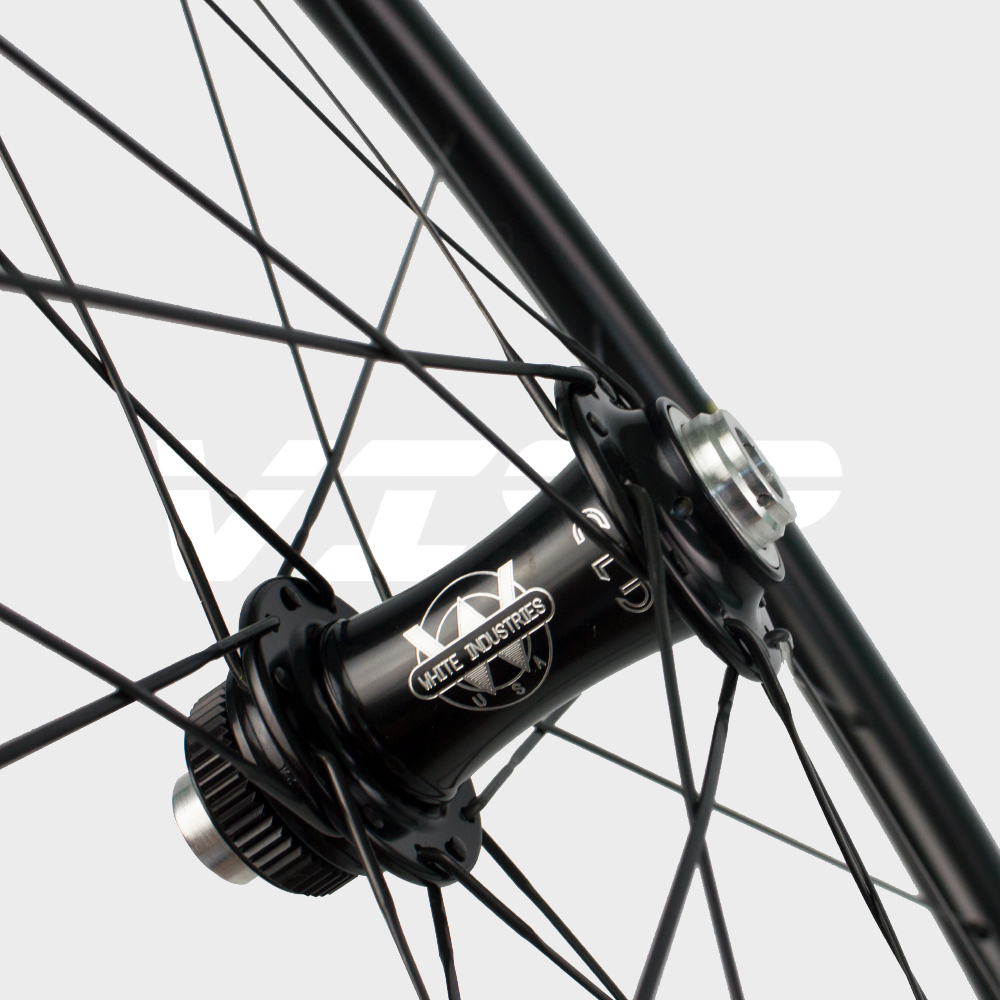 VISP Builder ล้อคาร์บอนเสือหมอบ Disc Brake รุ่น Special Series คาร์บอน รองรับ 7-11สปีด (Road or cyclocross)