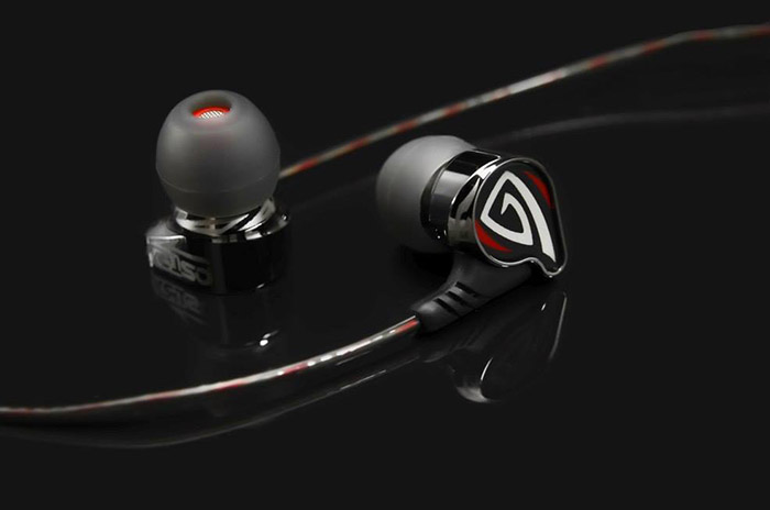 หูฟัง Ostry KC06A Professional Inear ระดับพรีเมี่ยม ทำจากโลหะผสม Titanium รุ่นเพิ่มเสียงเบสหนักแน่น ราคาประหยัด