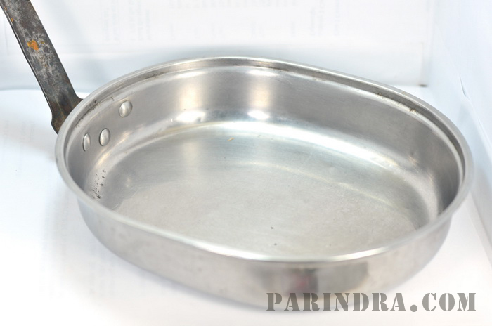 กล่องข้าวทหารแสตนเลส งานเก่า หายาก Us E.A.CO 1944 อายุ เกือบ 70 ปี