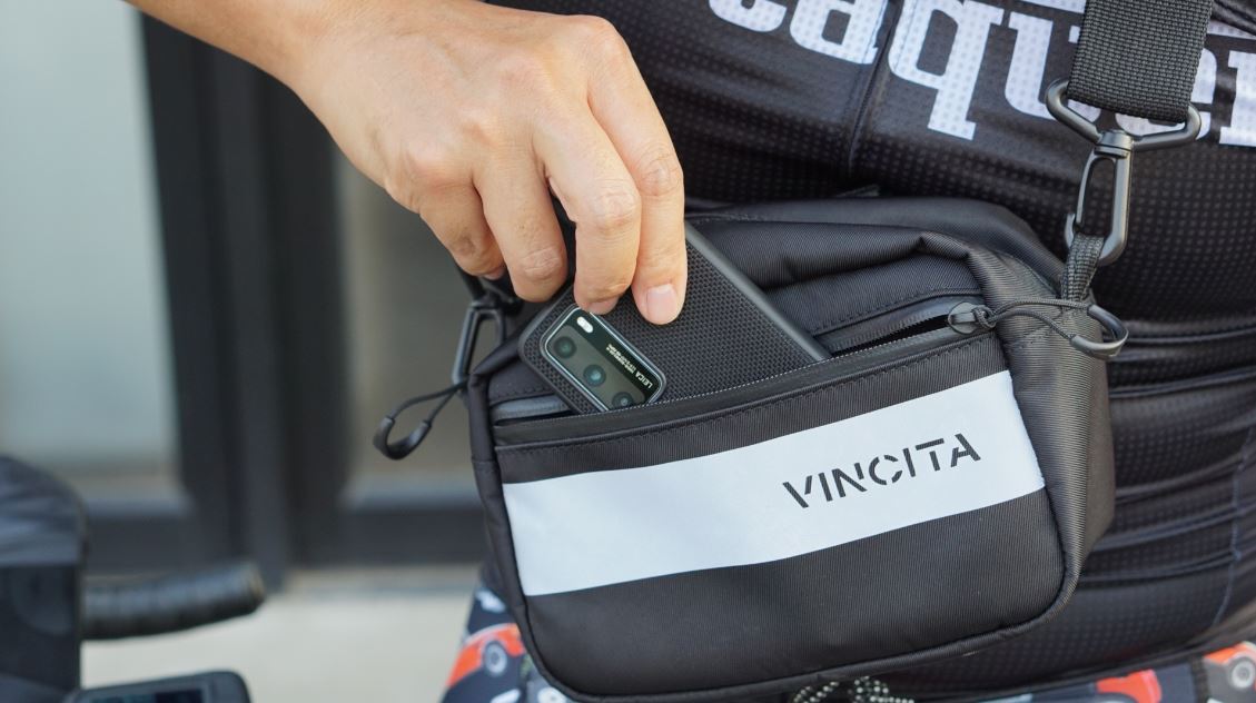 กระเป๋าหน้าคาดแฮนด์จักรยาน Vincita B010C WAKE UP HANDLEBAR BAG BLACK แบบสายคาดหน้าแฮนด์ พร้อมสายสะพาย น้ำหนักเบา ขนาดกระทัดรัด
