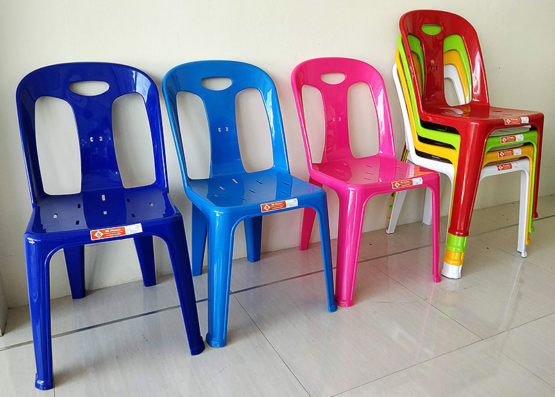 เก้าอี้พลาสติก มีหลังพิง ยางกันลื่น ขนาด 47 x 52.5 x 81 Cm. รุ่น 919