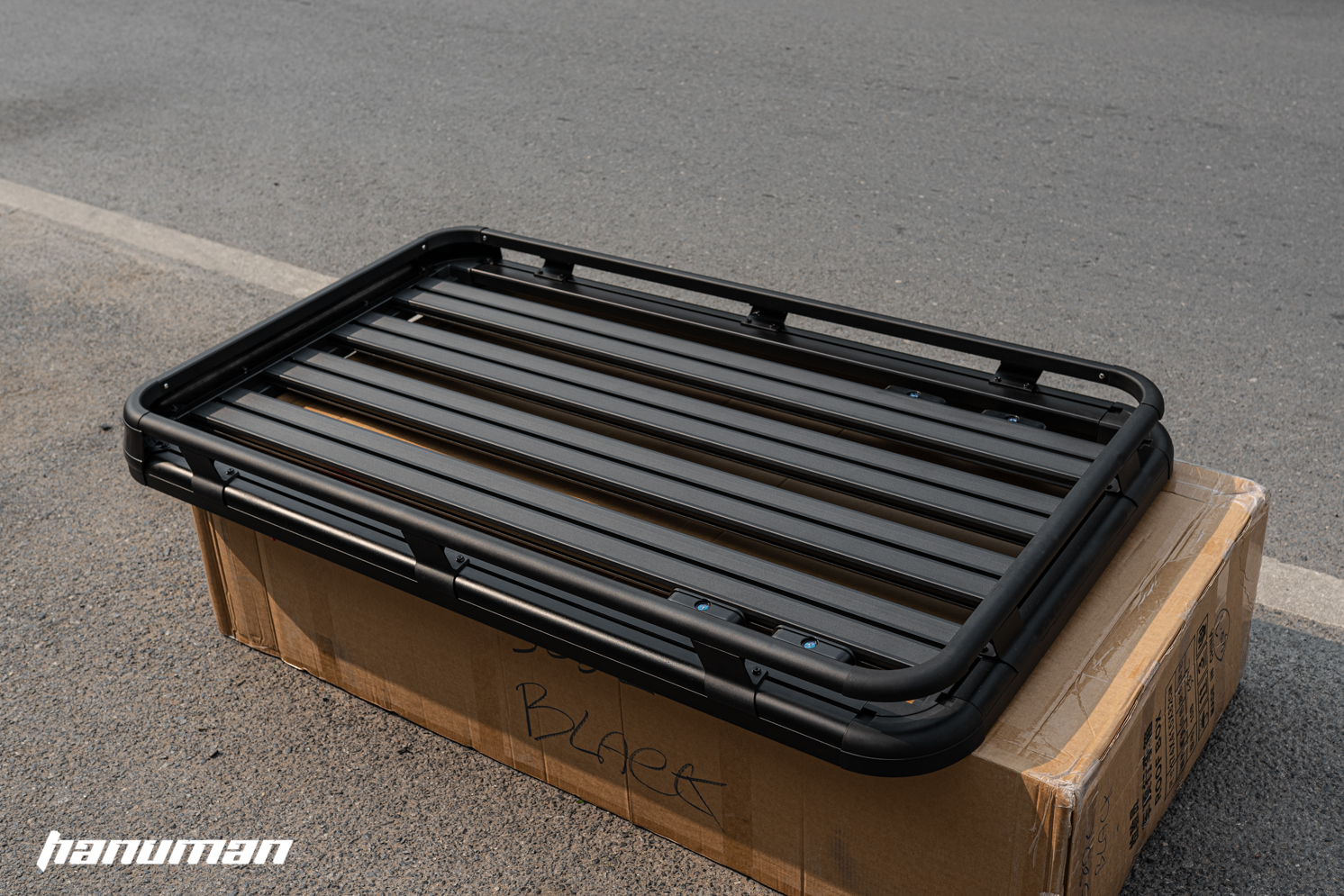 แร็คหลังคา 𝗛𝗔𝗡𝗨𝗠𝗔𝗡 𝗥𝗢𝗢𝗙 𝗧𝗥𝗔𝗬 (𝗕𝗔𝗦𝗞𝗘𝗧) วัสดุอลูมิเนียม มีไซส์ S, M, L ที่เก็บกระเป๋าเดิน