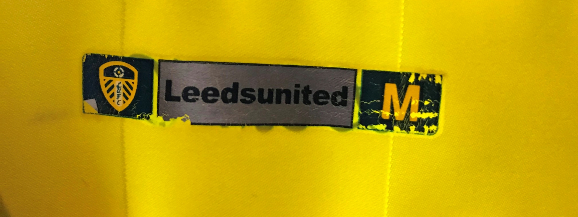 เสื้อฟุตบอล ทีมสโมสรลีดส์ ยูไนเต็ด ชุดเยือน แขนยาว 2006/07 M-Size / LEEDS UNITED Football Shirt Long Sleeve Away Kit 2006/07 Jersey M-Size
