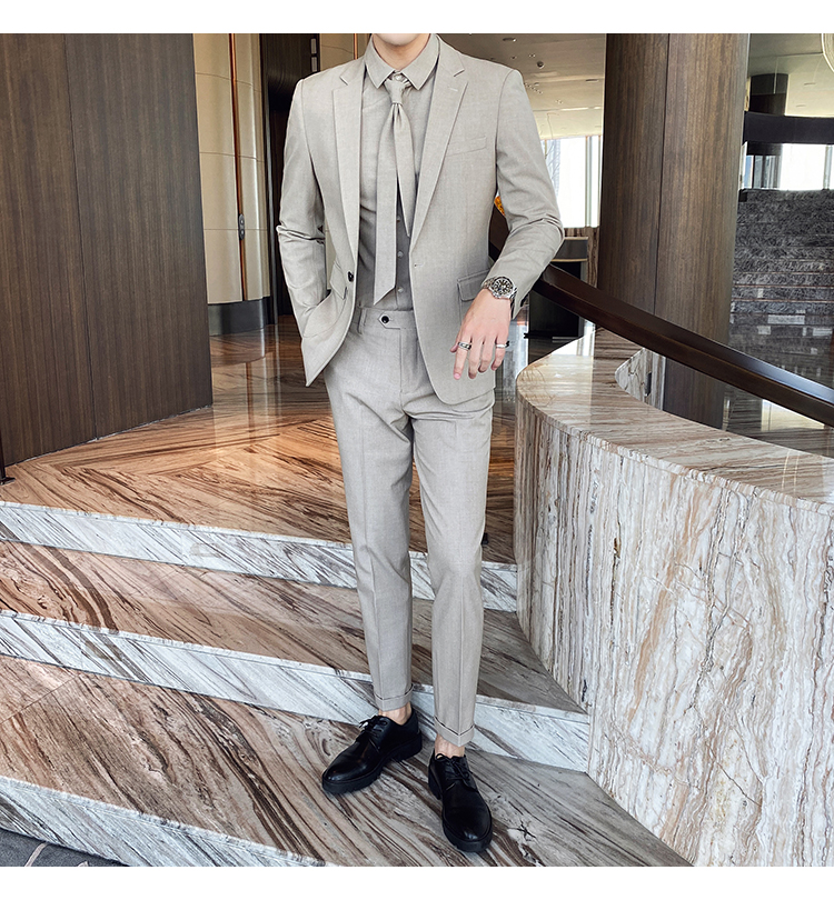 Pre-order เสื้อสูทชาย สีกากี รุ่นสลิม