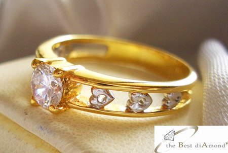 แหวนเดี่ยว เพชรกลม คลาสลิค ดีค่ะ น่ารักดีค่ะ เรียบเก๋ ชุปทองแท้ 24 K 5 ไมครอน รหัส BR006 R