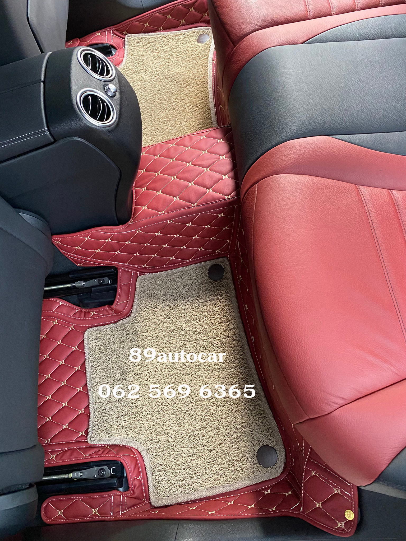 พรมปูพื้นรถยนต์ Benz GLC250d Coupe ปูพรม7D สีแดงไวน์ + พรมไวนิลดักฝุ่น สีครีม เต็มคัน
