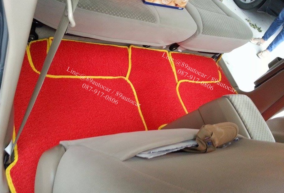 โรงงานพรมรถยนต์ Isuzu Mu-7 ไวนิลสีแดงเหลือง