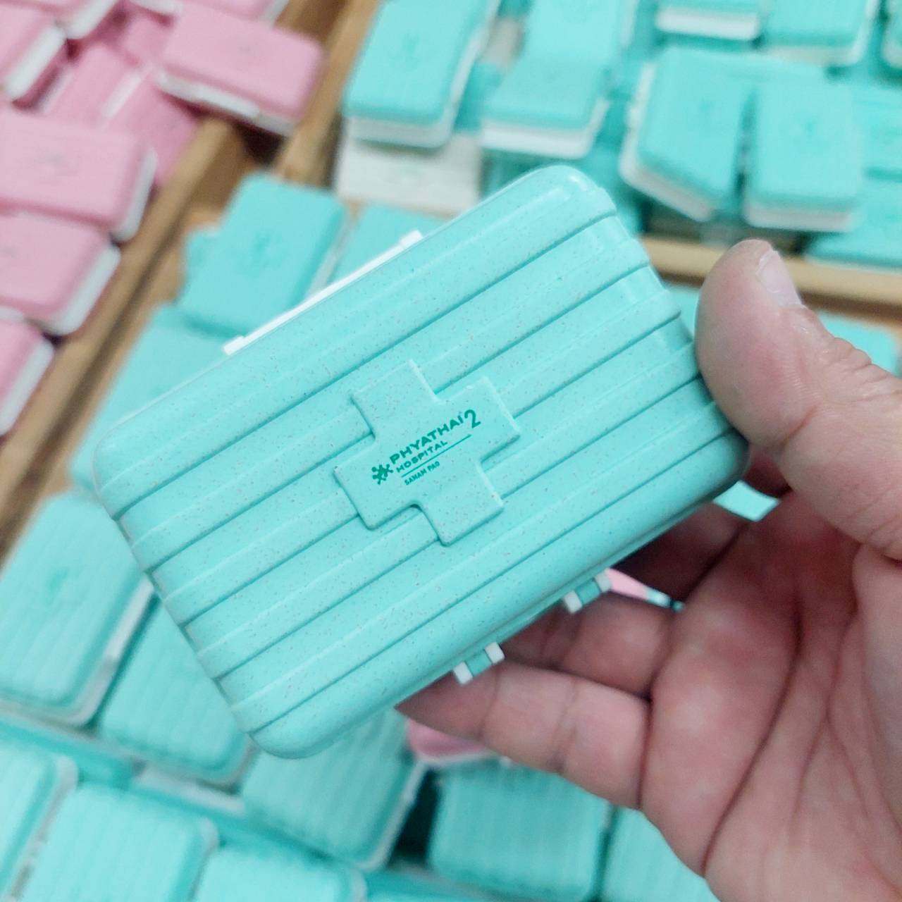 สกรีนโลโก้ กล่องใส่เม็ดยา