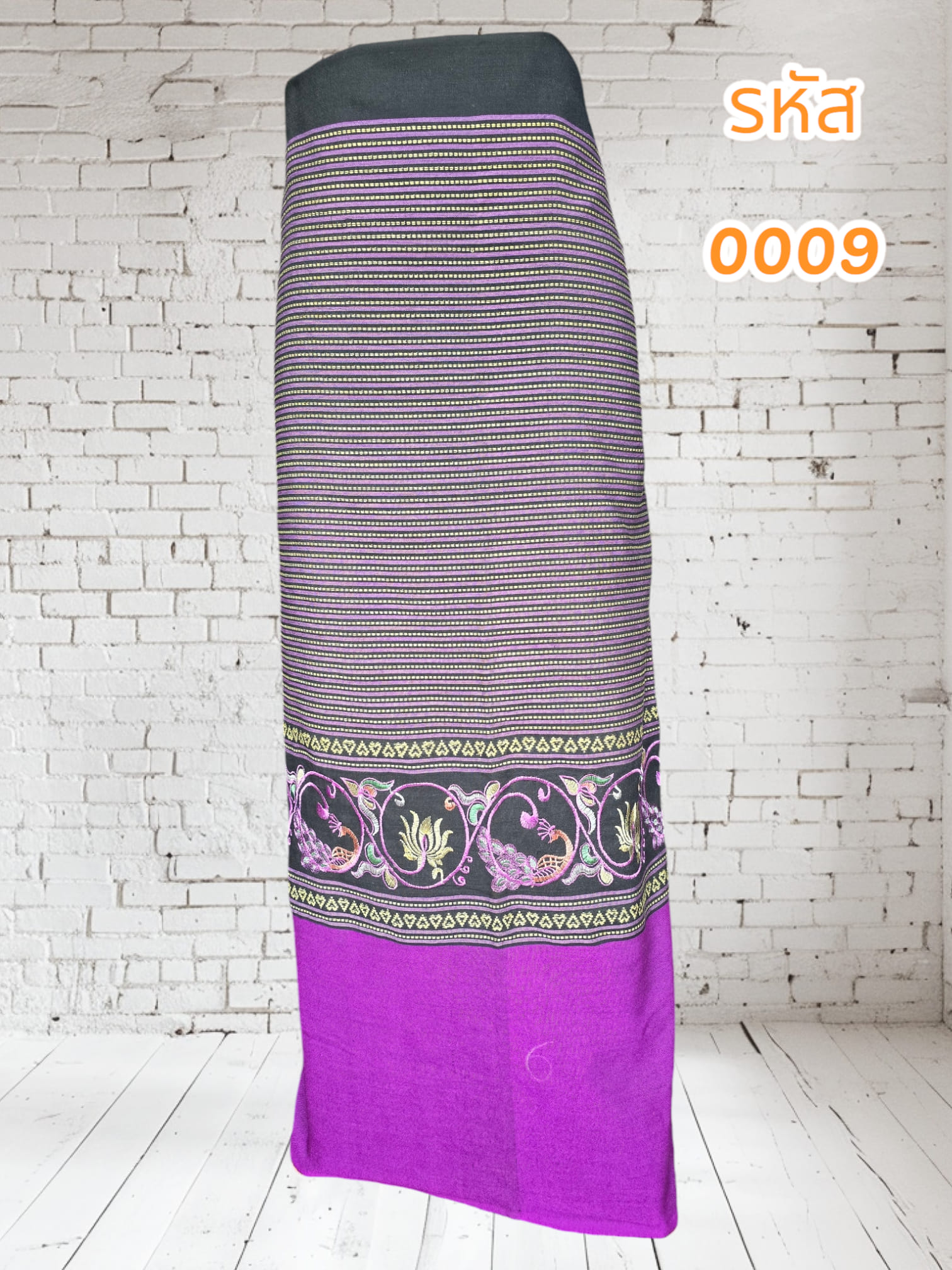 ผ้าฝ้ายทอลายสีม่วง (ผ้าเป็นผืน)0009