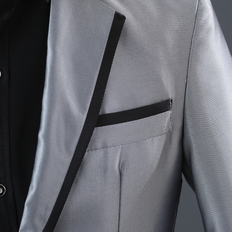 พร้อมเช่า ชุดสูทชาย สีเทาเงิน Metallic Silver