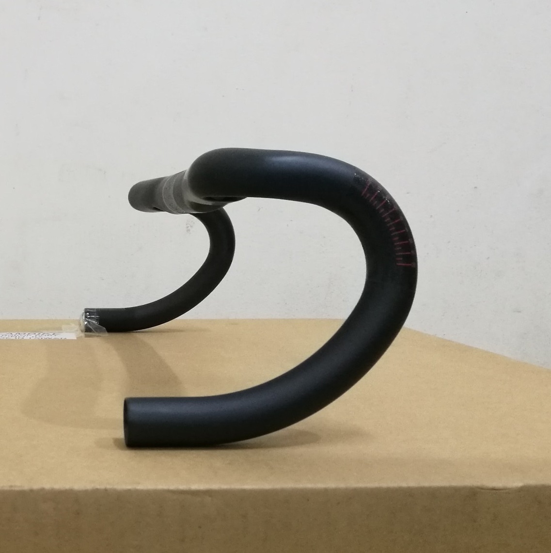 แฮนด์ถนน แฮนด์เสือหมอบ Satori X-Race Aero Carbon handlebar Reach 65 สั้นลงเอื้อมจับง่าย Drop 120 ระยะก้มน้อย มีขนาด 400 420