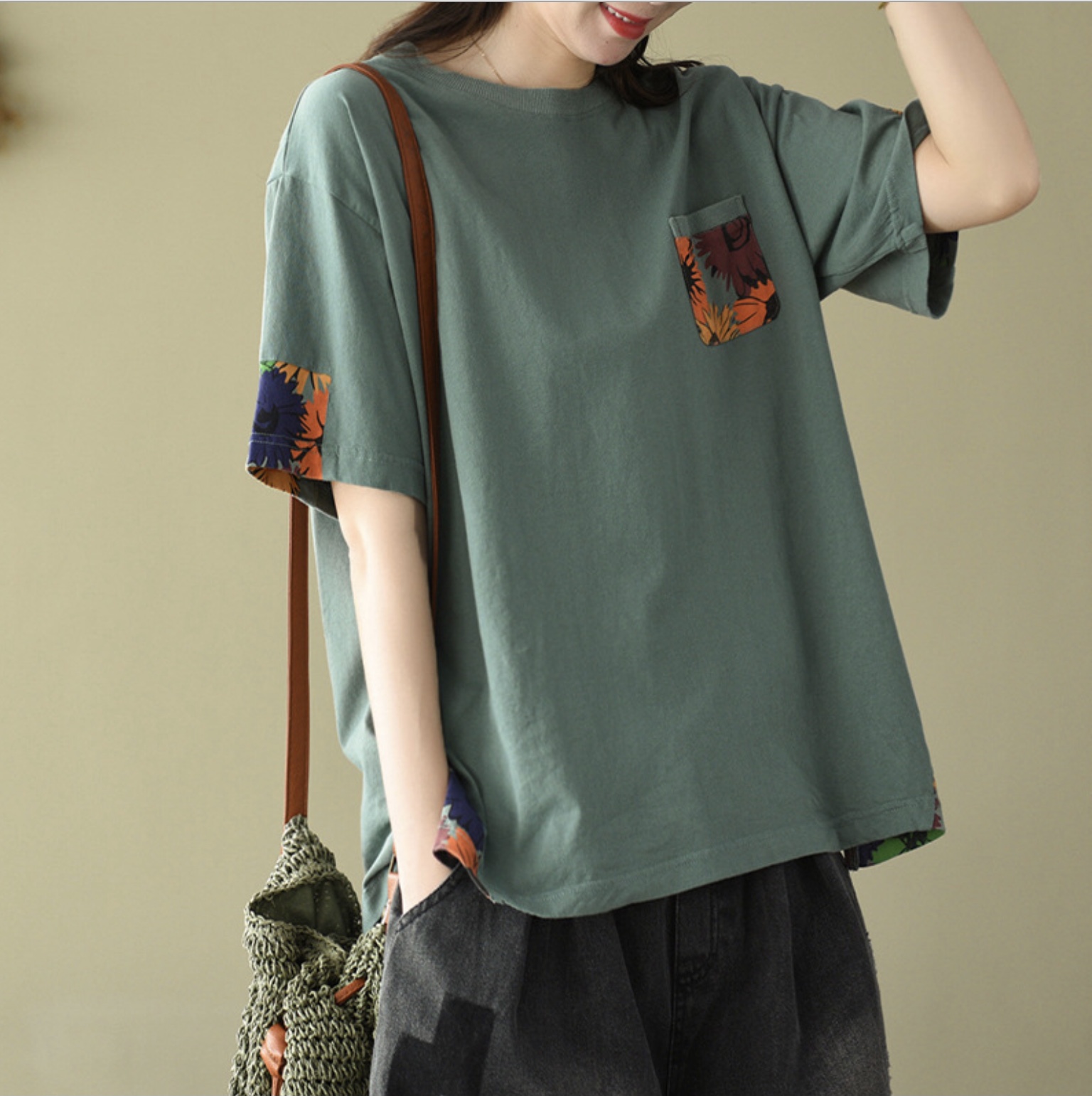 เสื้อยืดแต่งกระเป๋า