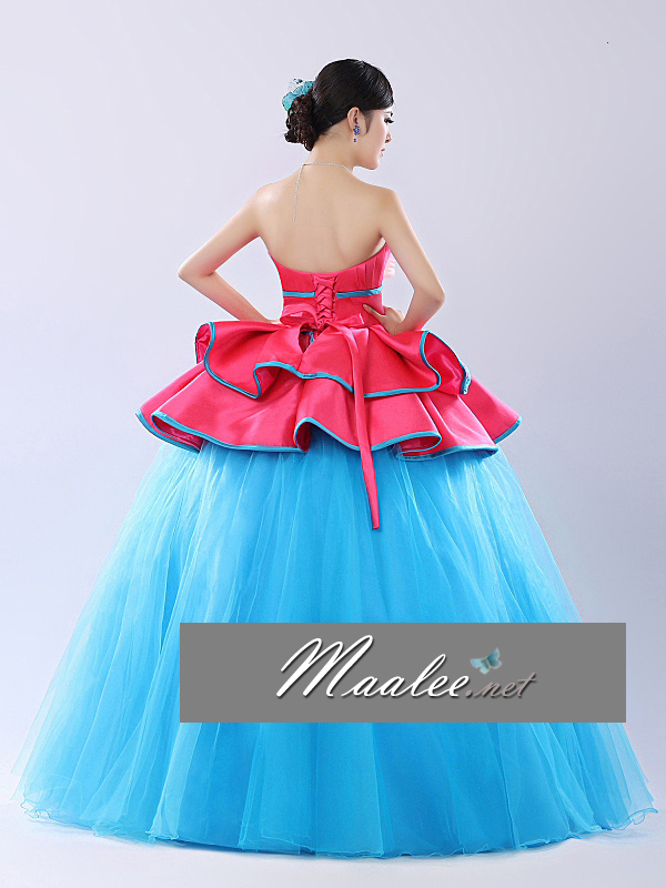 พร้อมเช่า ชุดแฟนซี ชุดราตรียาว เกาะอก สีฟ้า แต่งระบายสีบานเย็นสวย สองชั้น