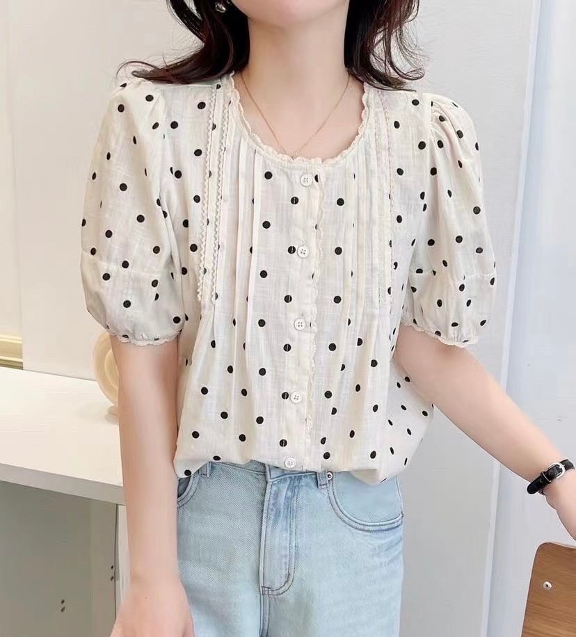 เสื้อผ้าฝ้ายลายจุดแต่งลูกไม้