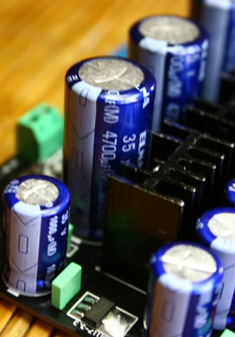 Capacitor Elna electrolyte