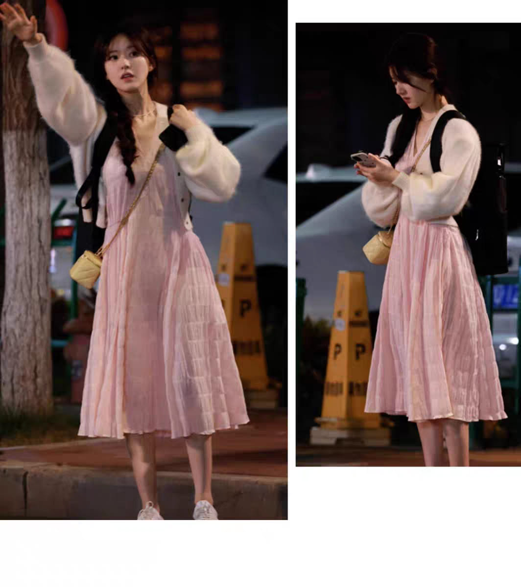 เดรสยาวสีชมพู แบบ ซางจื้อ จากซีรี่ย์ แอบรักให้เธอรู้