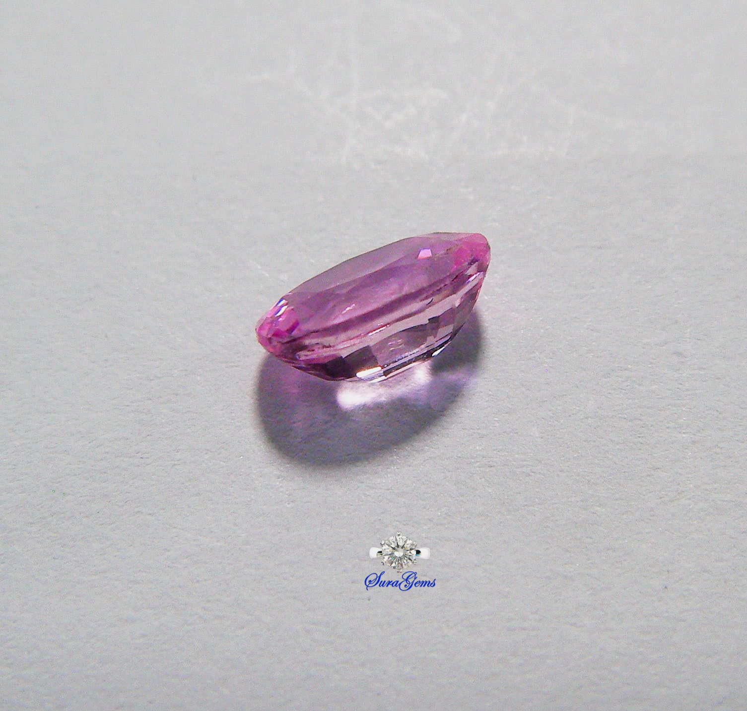 พิ้งค์แซฟไฟร์ !ดิบ Pink Sapphire 粉紅色藍寶石 Weight 0.709 ct. Clarity IF - VVS .